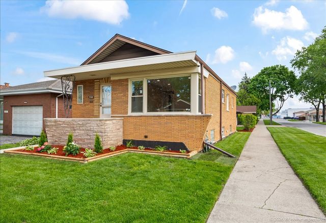 7300 W 61st Street, Summit, IL 60501