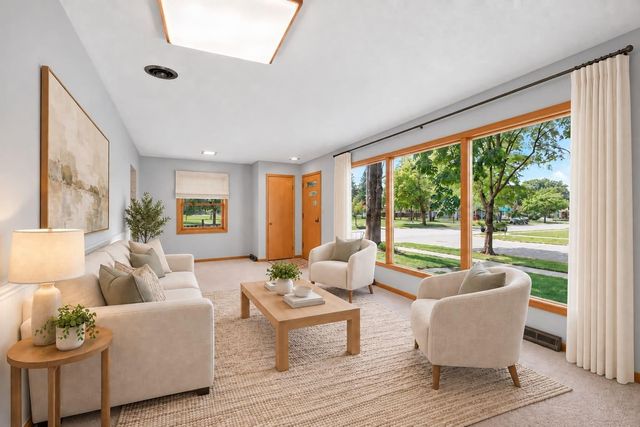 900 19th Avenue NE, Rochester, MN 55906