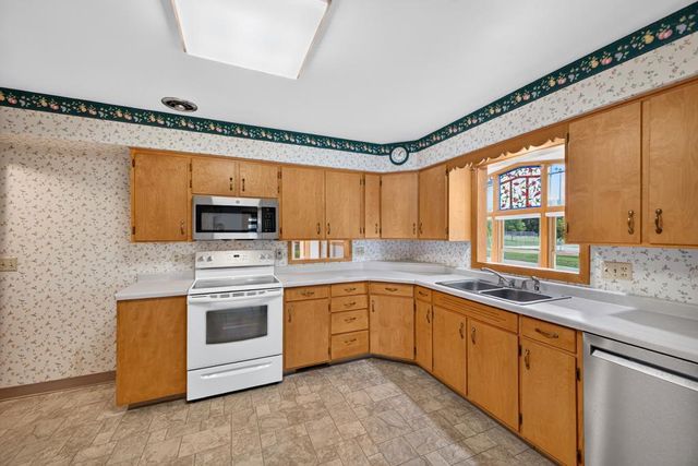 900 19th Avenue NE, Rochester, MN 55906