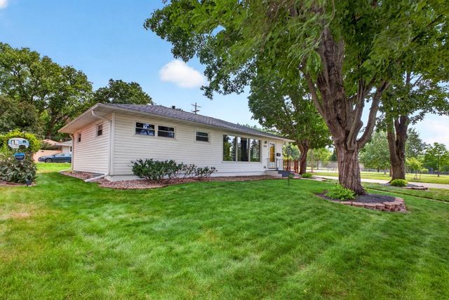 900 19th Avenue NE, Rochester, MN 55906