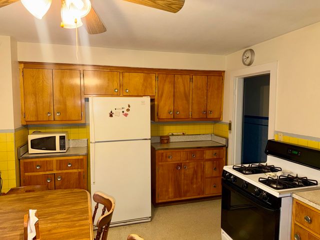 25 Lyons Ct, Watertown, MA 02472