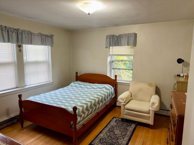 25 Lyons Ct, Watertown, MA 02472
