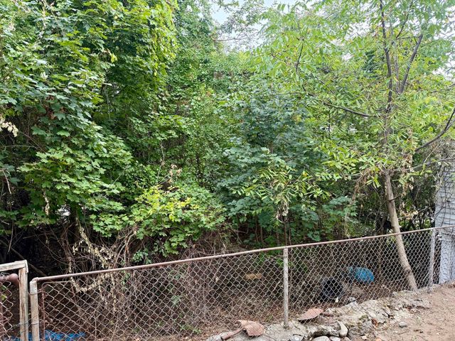 25 Lyons Ct, Watertown, MA 02472