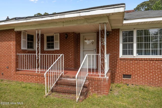 709 Hooker Road, Greenville, NC 27834
