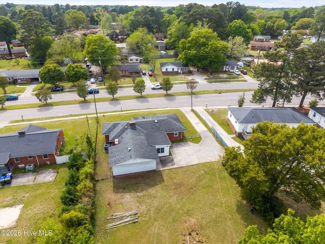 709 Hooker Road, Greenville, NC 27834