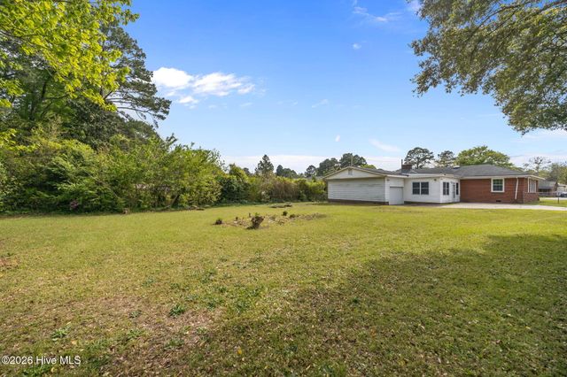 709 Hooker Road, Greenville, NC 27834
