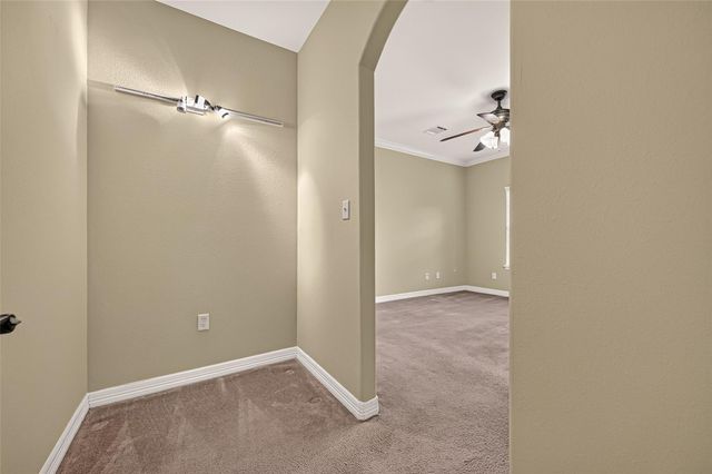 211 April Waters Drive W, Conroe, TX 77356
