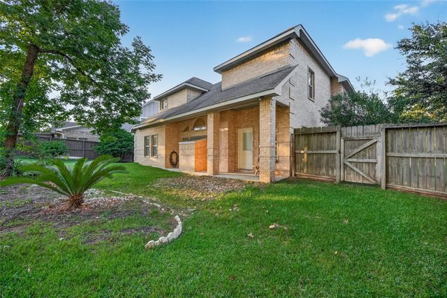 211 April Waters Drive W, Conroe, TX 77356