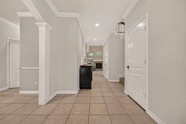 211 April Waters Drive W, Conroe, TX 77356