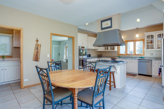 4N630 Eaton Way, West Chicago, IL 60185