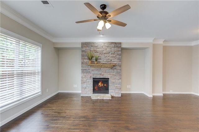 1833 Appaloosa Mill Court, Buford, GA 30519