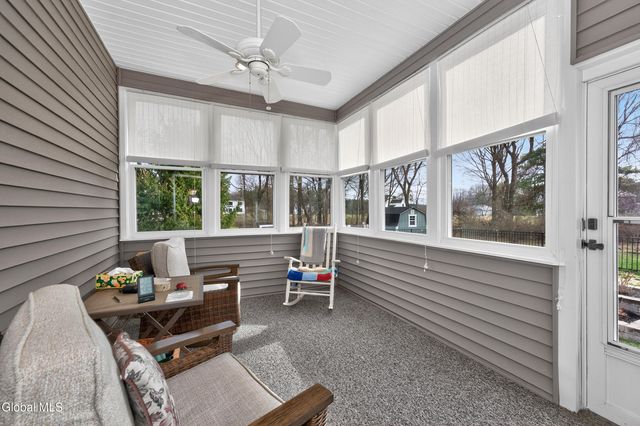 16 Woodland Drive, Schodack, NY 12033
