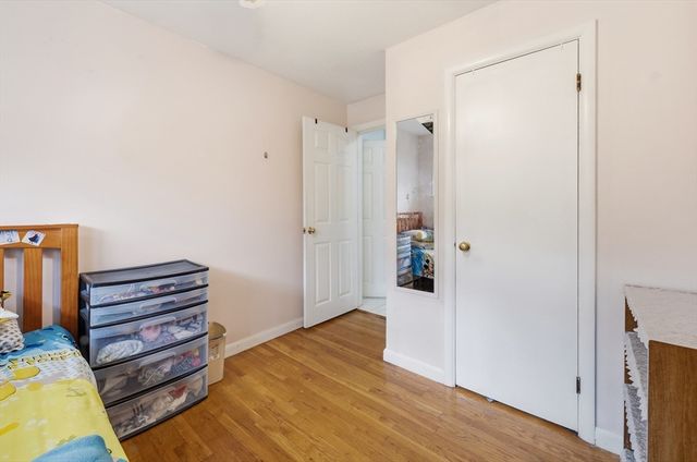 11 Mcfarlin Rd, Chelmsford, MA 01824