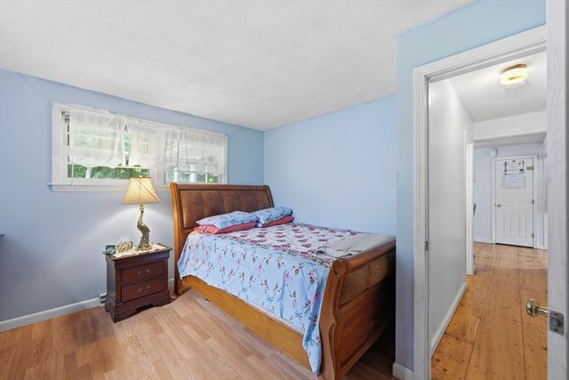 11 Mcfarlin Rd, Chelmsford, MA 01824