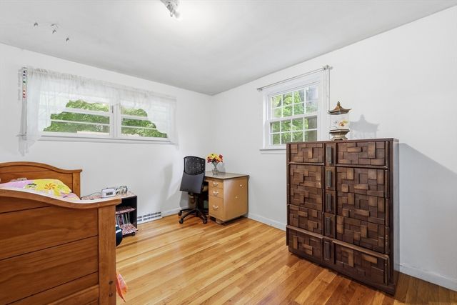 11 Mcfarlin Rd, Chelmsford, MA 01824