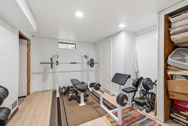 11 Mcfarlin Rd, Chelmsford, MA 01824