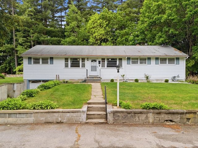 11 Mcfarlin Rd, Chelmsford, MA 01824