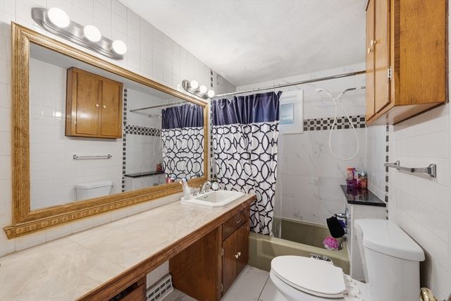 11 Mcfarlin Rd, Chelmsford, MA 01824