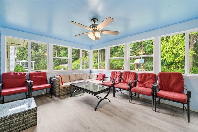11 Mcfarlin Rd, Chelmsford, MA 01824