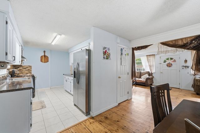 11 Mcfarlin Rd, Chelmsford, MA 01824