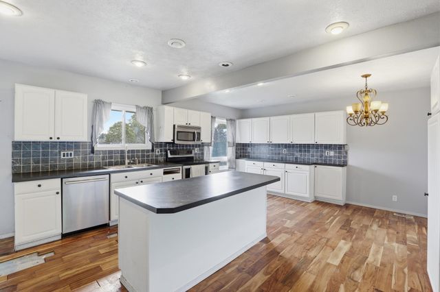 2512 N Park Rd, Spokane Valley, WA 99212