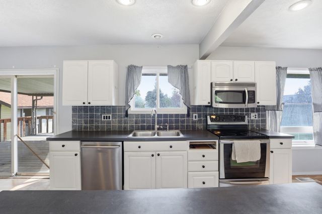 2512 N Park Rd, Spokane Valley, WA 99212