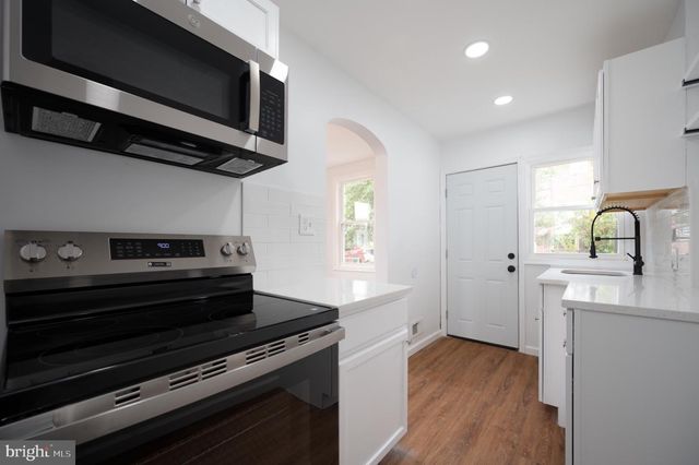 2701 N JESSUP ST, Wilmington, DE 19802