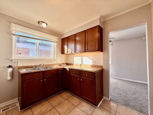 14525 Dobson Avenue, Dolton, IL 60419