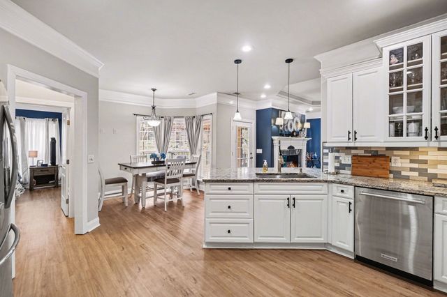 1213 Lake Marie Rd, Gallatin, TN 37066