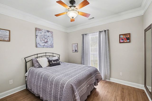 1213 Lake Marie Rd, Gallatin, TN 37066