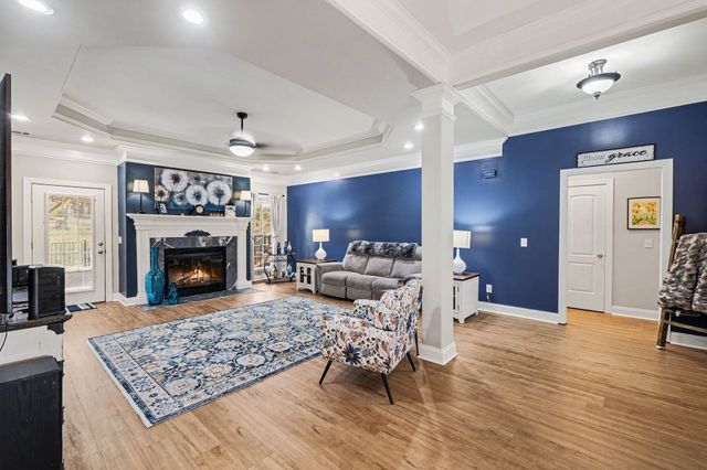 1213 Lake Marie Rd, Gallatin, TN 37066