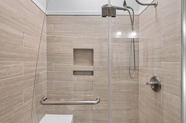 1213 Lake Marie Rd, Gallatin, TN 37066