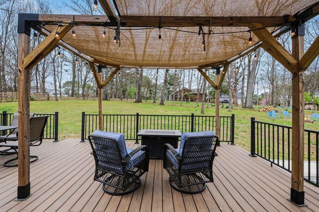 1213 Lake Marie Rd, Gallatin, TN 37066