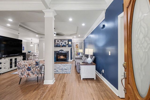 1213 Lake Marie Rd, Gallatin, TN 37066