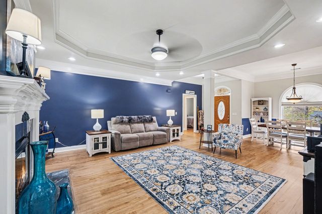 1213 Lake Marie Rd, Gallatin, TN 37066