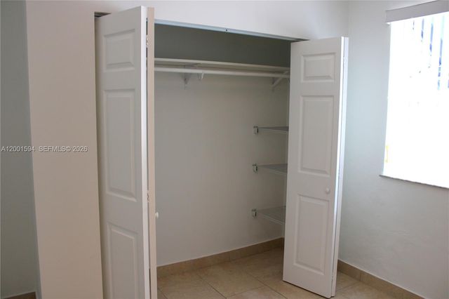 2253 SW 10th St, Miami, FL 33135