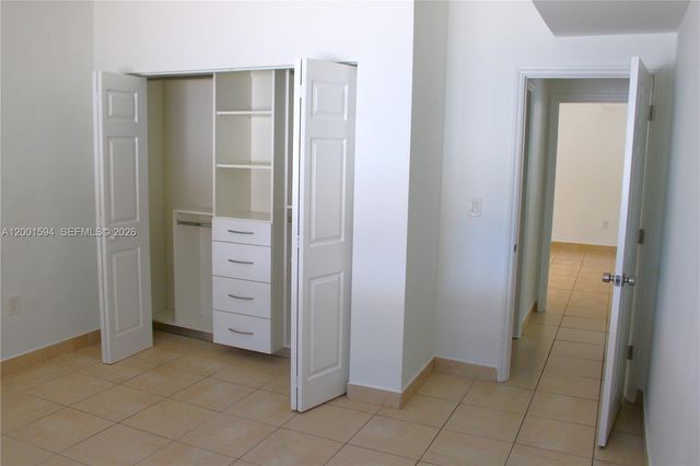 2253 SW 10th St, Miami, FL 33135