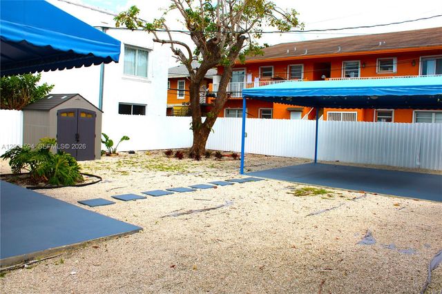 2253 SW 10th St, Miami, FL 33135