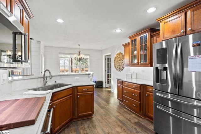 116A Ridge Road, Greenville, SC 29607