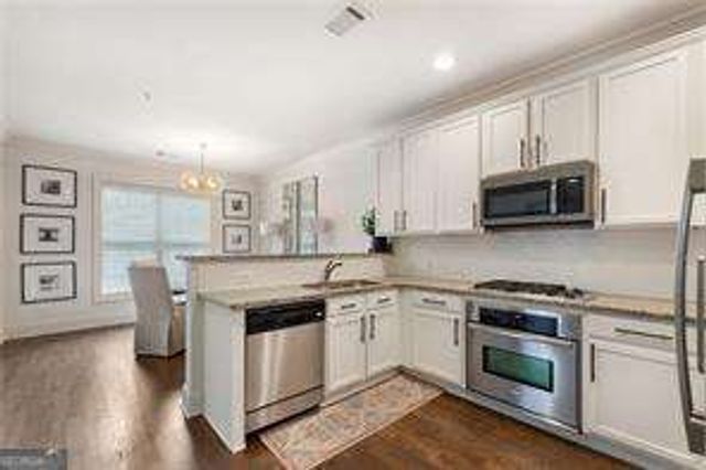 867 Perennial Drive 106, Atlanta, GA 30328