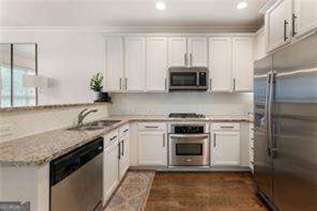 867 Perennial Drive 106, Atlanta, GA 30328