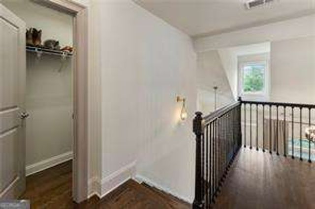 867 Perennial Drive 106, Atlanta, GA 30328