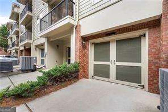 867 Perennial Drive 106, Atlanta, GA 30328