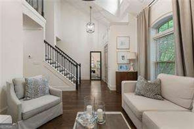 867 Perennial Drive 106, Atlanta, GA 30328