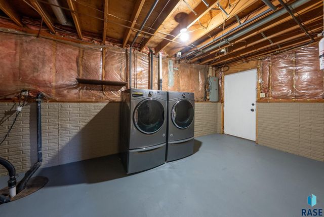 6713 W 53rd St Street, Sioux Falls, SD 57106