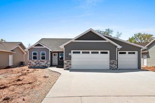 1730 FOUNDERS STREET, Neenah, WI 54956