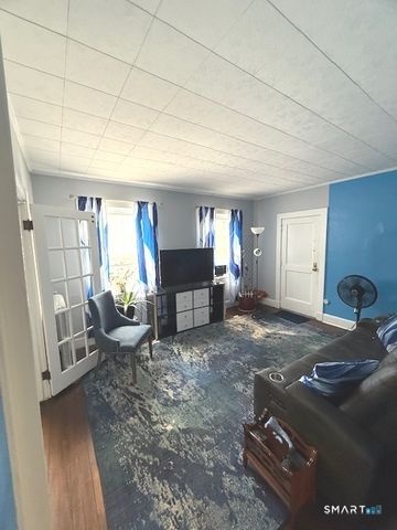 610 Wilmot Avenue 2, Bridgeport, CT 06607