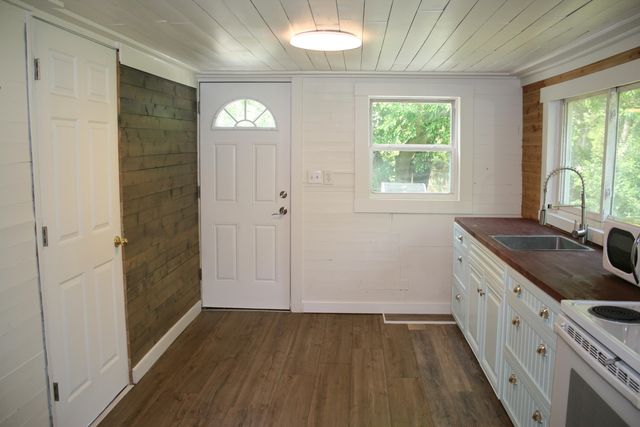 389 Parker Avenue, Benton Harbor, MI 49022