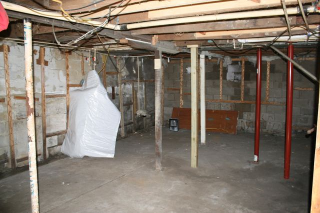 389 Parker Avenue, Benton Harbor, MI 49022