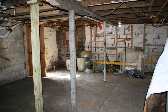 389 Parker Avenue, Benton Harbor, MI 49022